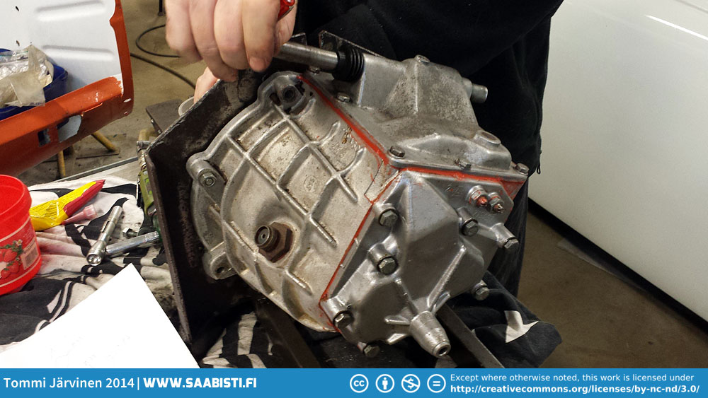Saab 96 Rally –  gearbox maintenance